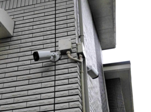 19 5 13 山口県宇部市戸建て防犯カメラ設置工事 Watsecurity カメラ 工事費込 安心価格81 000円からのワットセキュリティ ヒロシ電器